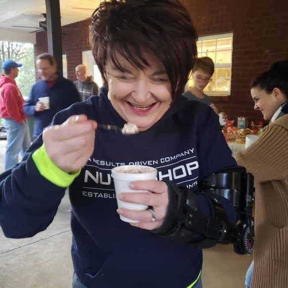 Meet your Posher, Karen - Picture 1 of 1